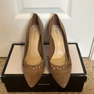 7.5 Nine West Heels